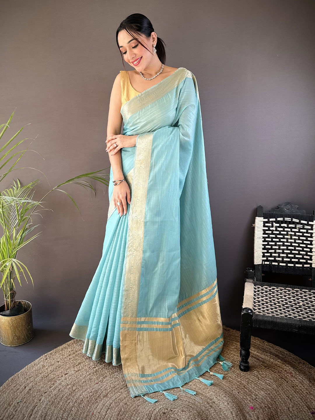 Pandadi Saree Striped Woven Design Zari Sarees