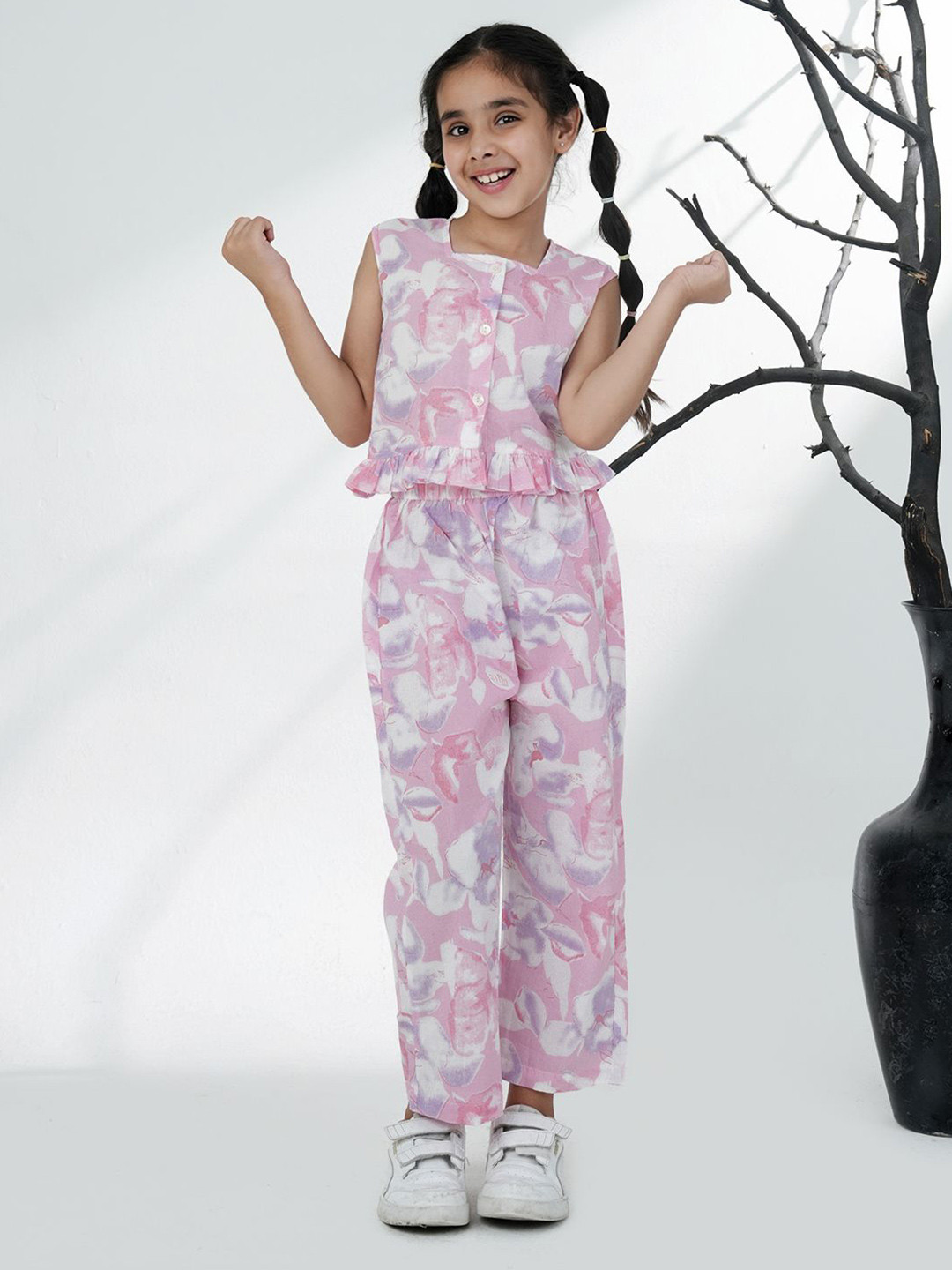 Aj DEZInES Girls Printed Square Neck Pure Cotton Top With Trousers