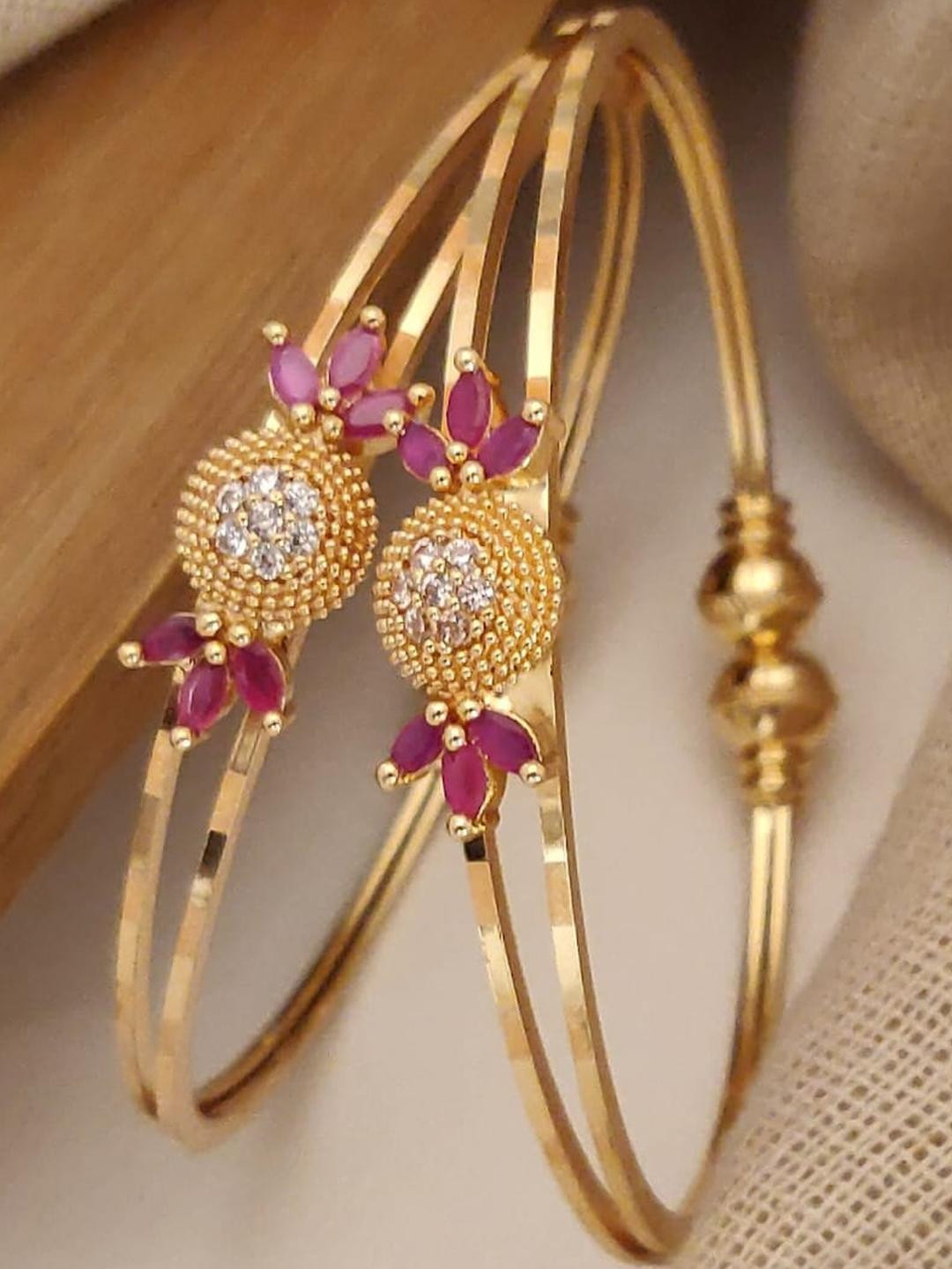 RACHANA FASHION Set Of 2 Gold-Plated Adjustable Bangles