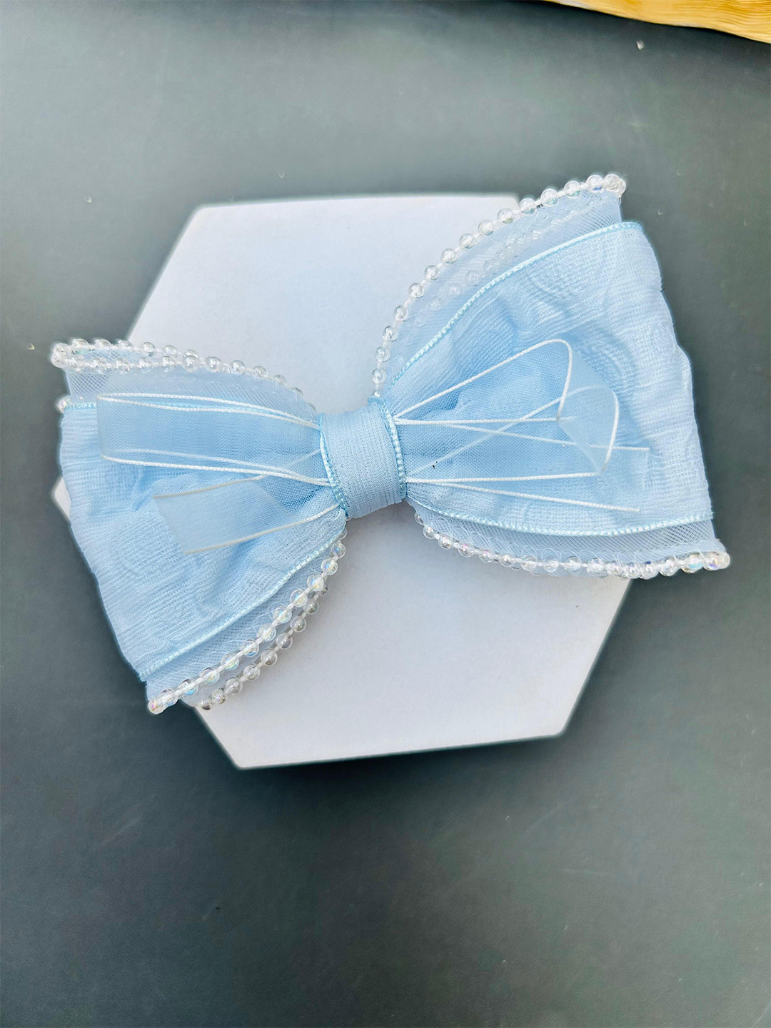Radhya Accessories Women Blue Delicate Pearl-Lined Bow Clip