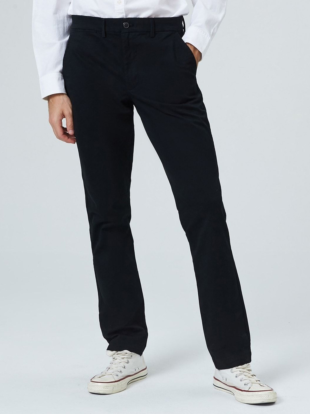 GAP Men Slim-Fit Mid-Rise Tapered Cigarette Trouser