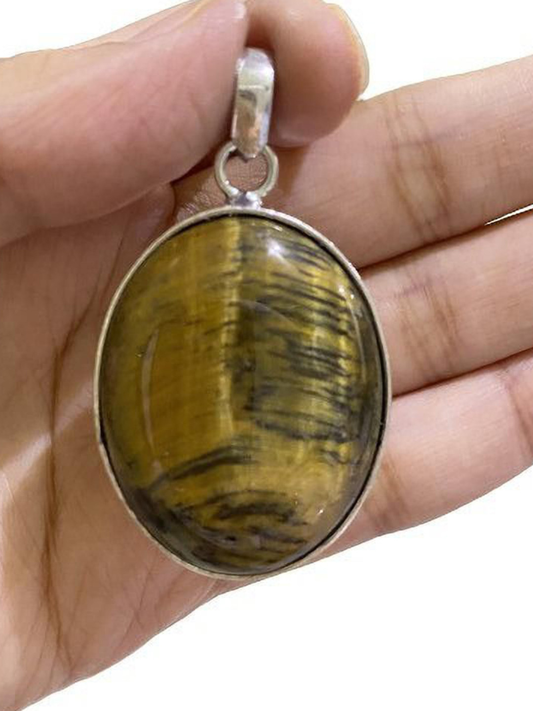GenZcomplex Oval Tiger's Eye Stone Pendants