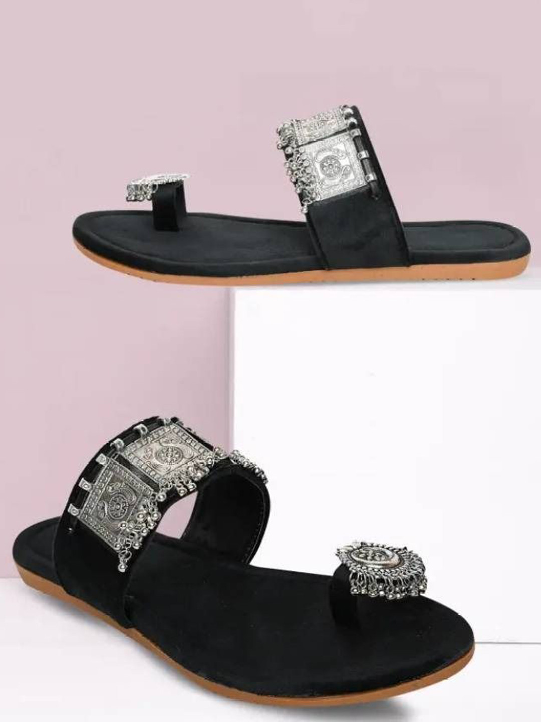 ASIDEA Women Ethnic Embelllished Velvet One Toe Flats