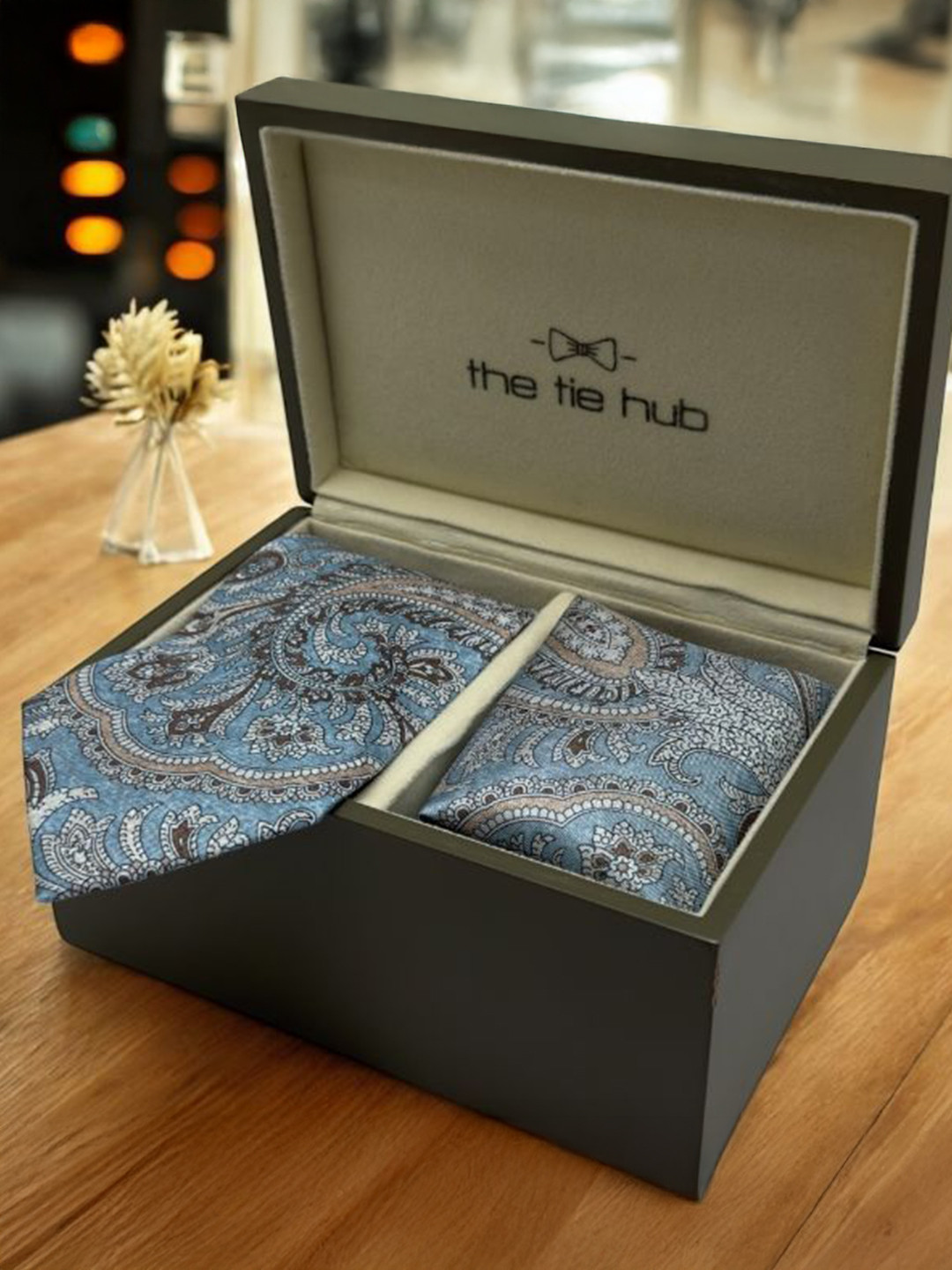 The Tie Hub Men Tie and Pocket Square Accessory Gift Set