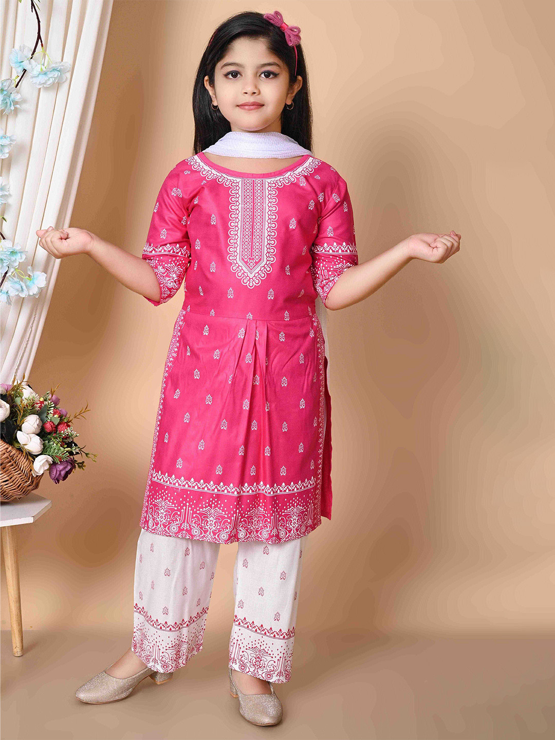BARKAT DESIGNING PLANET Girls Ethnic Motifs Printed Kurta with Palazzos & Dupatta