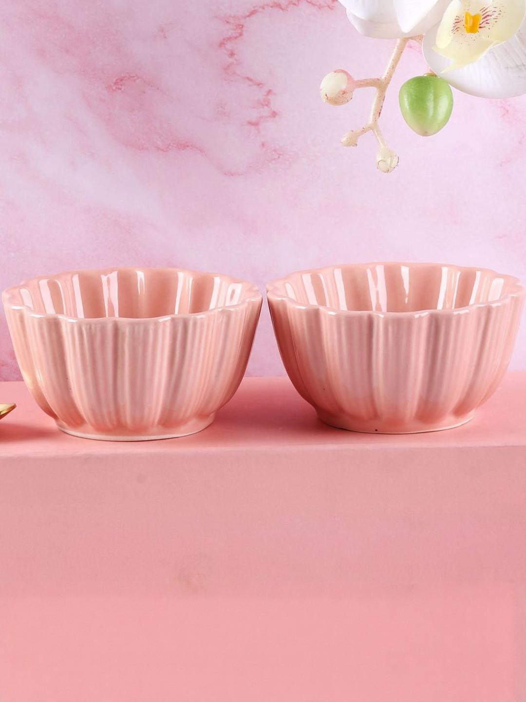 Olive Home Accents Pink set of 2 bowls