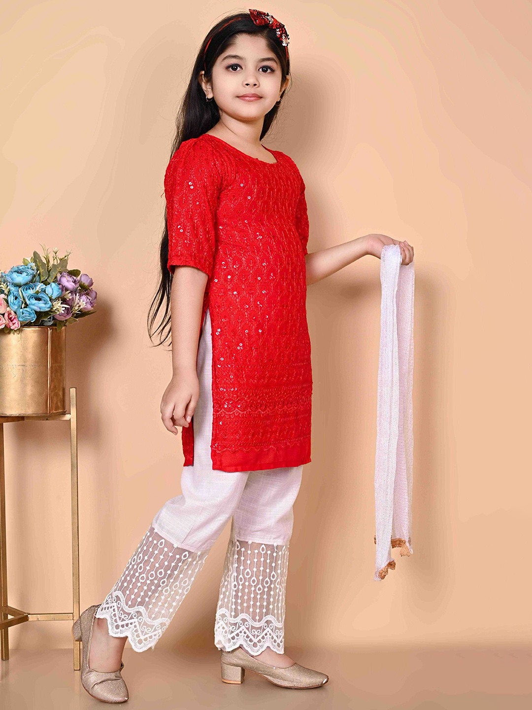 BARKAT DESIGNING PLANET Girls Round Neck Straight Kurta With Pyjamas