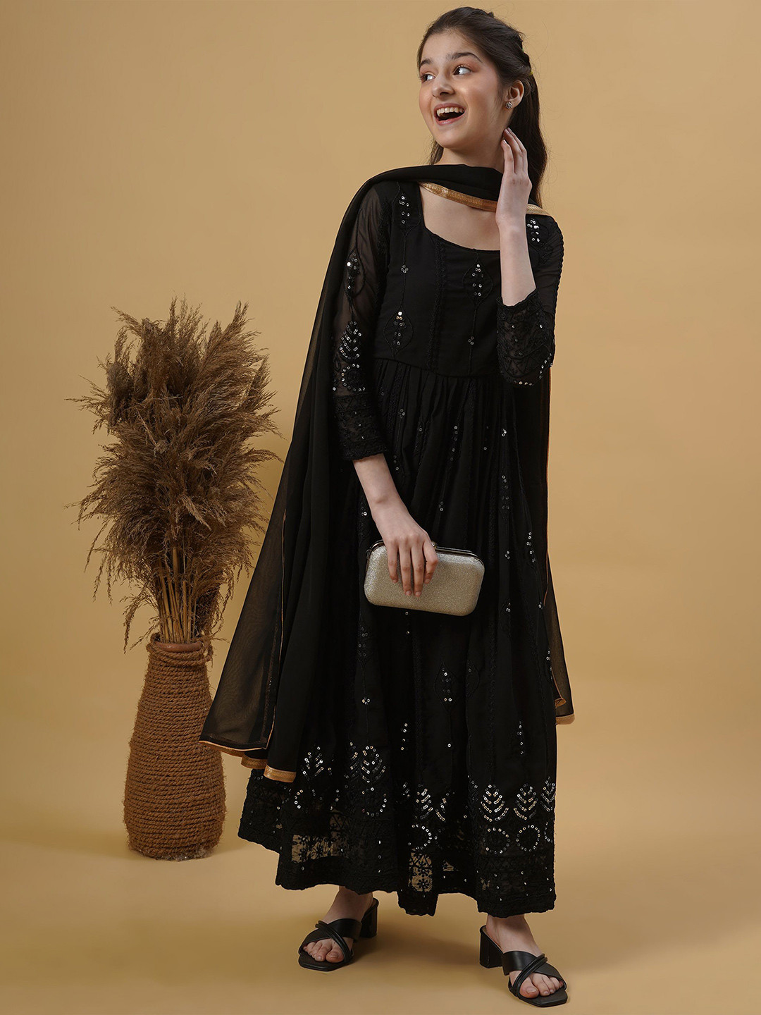 dearthank Girls Ethnic Motifs Georgette Ethnic Dresses with a Dupatta