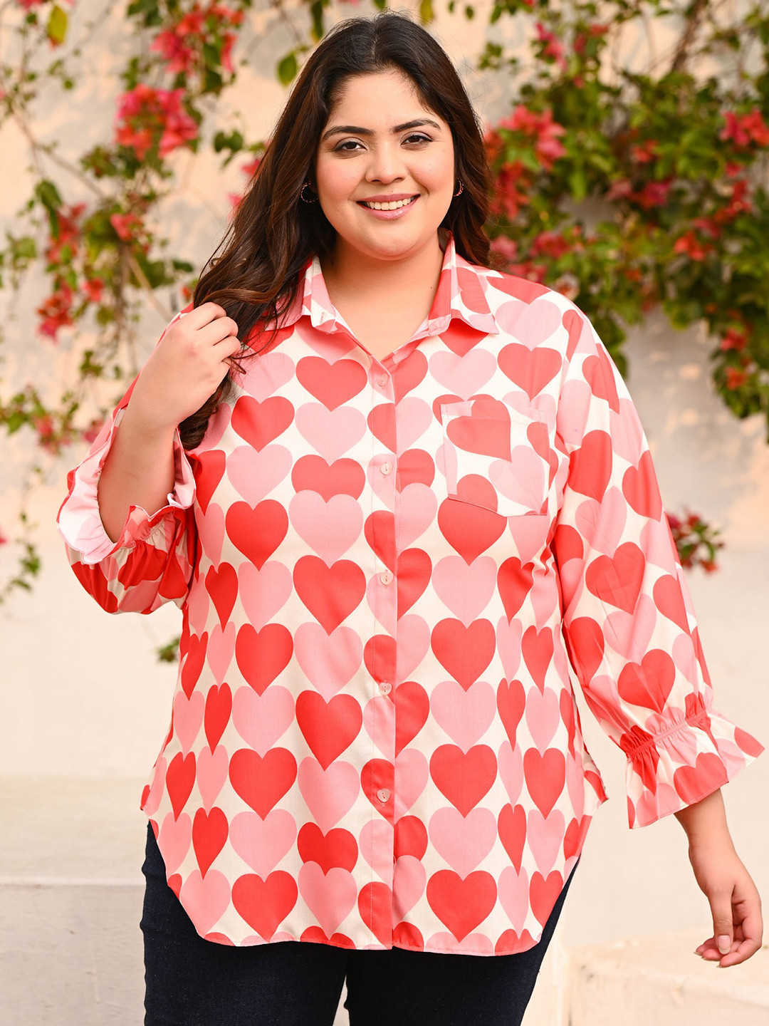 PrettyPlus by Desinoor.com Women Comfort Fit Graphic Printed Spread Collar Casual Shirt