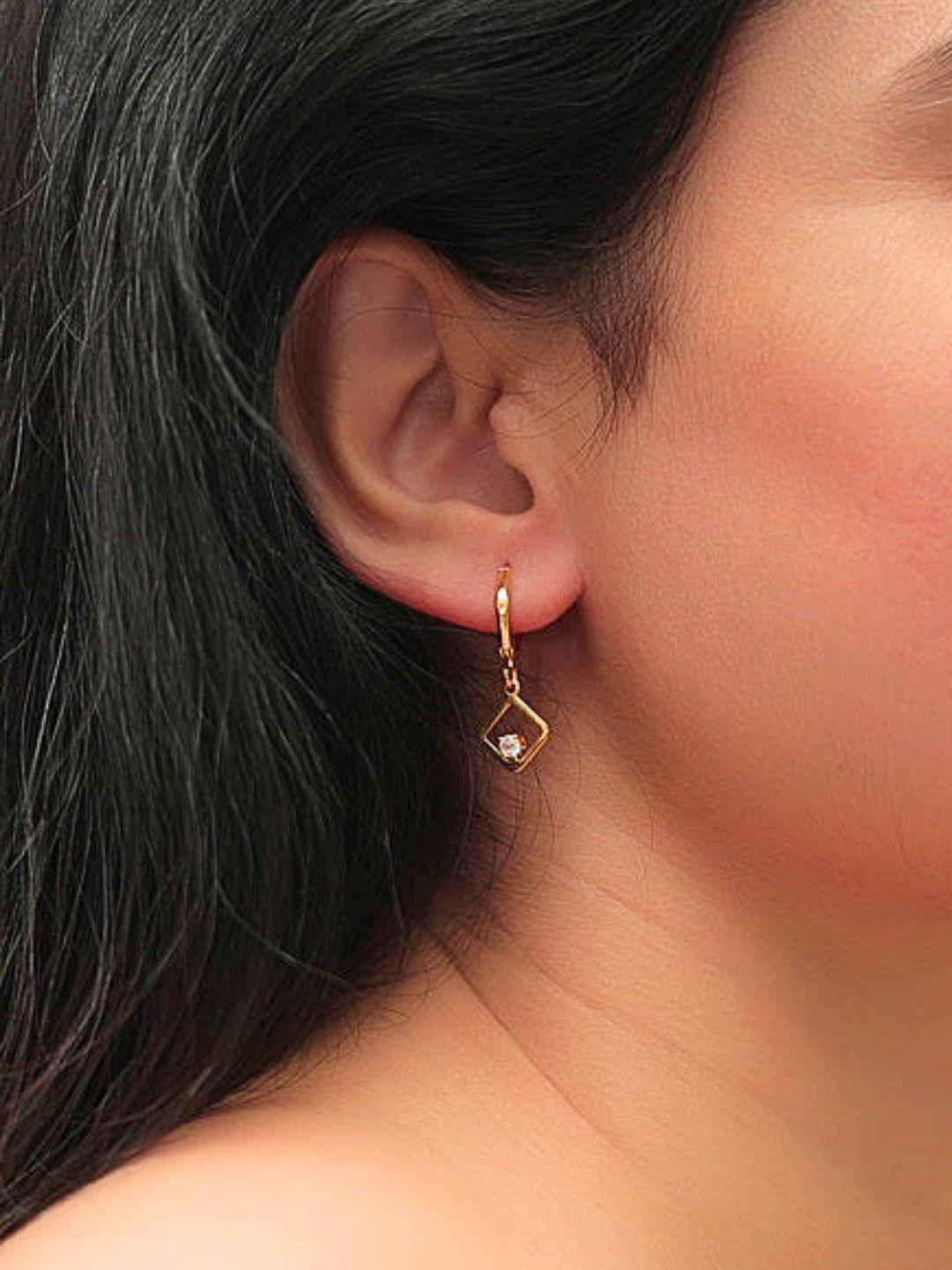 Tipsy closet Diamond Shaped Hoop Earrings