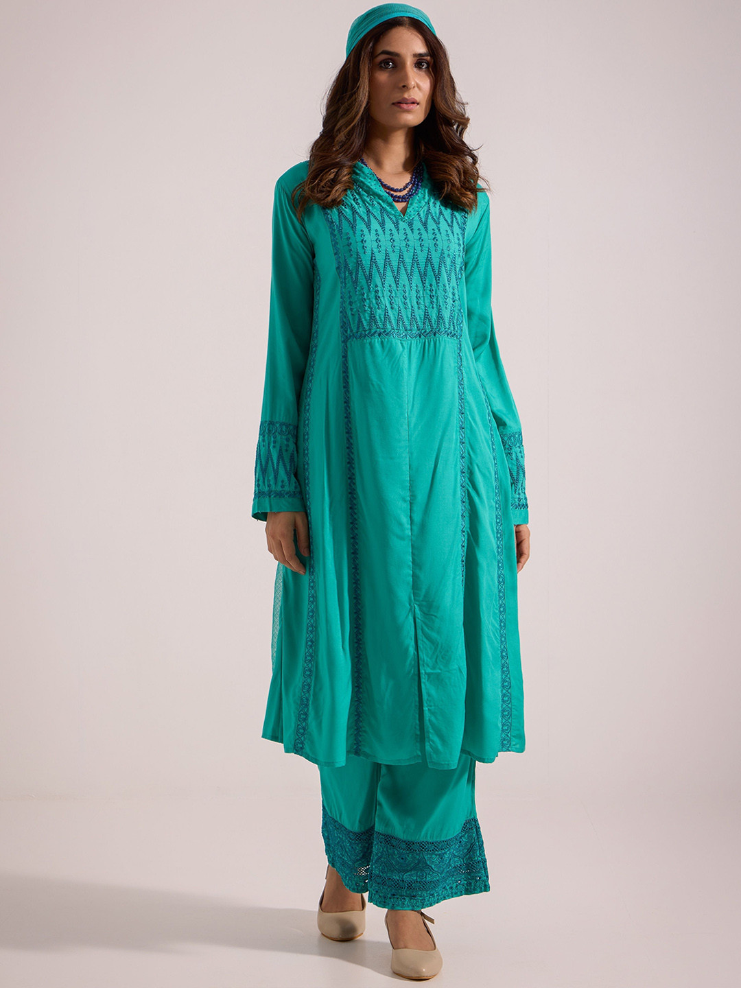 SAROJ Ethnic Motifs Embroidered Thread Work Pure Cotton Kurta With Trousers
