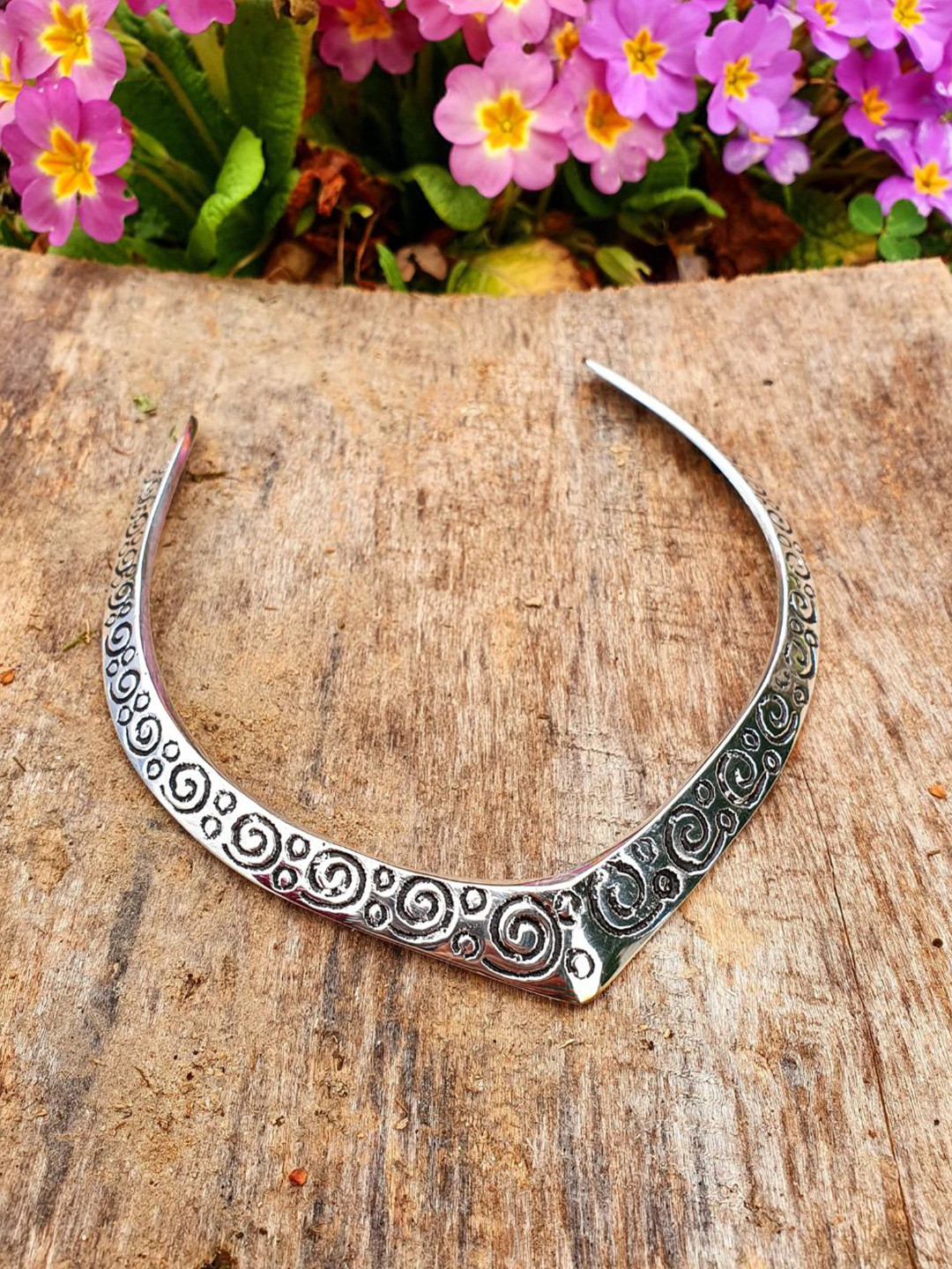 Sangria Women Handmade Silver-Plated Oxidized Collar Choker Necklace
