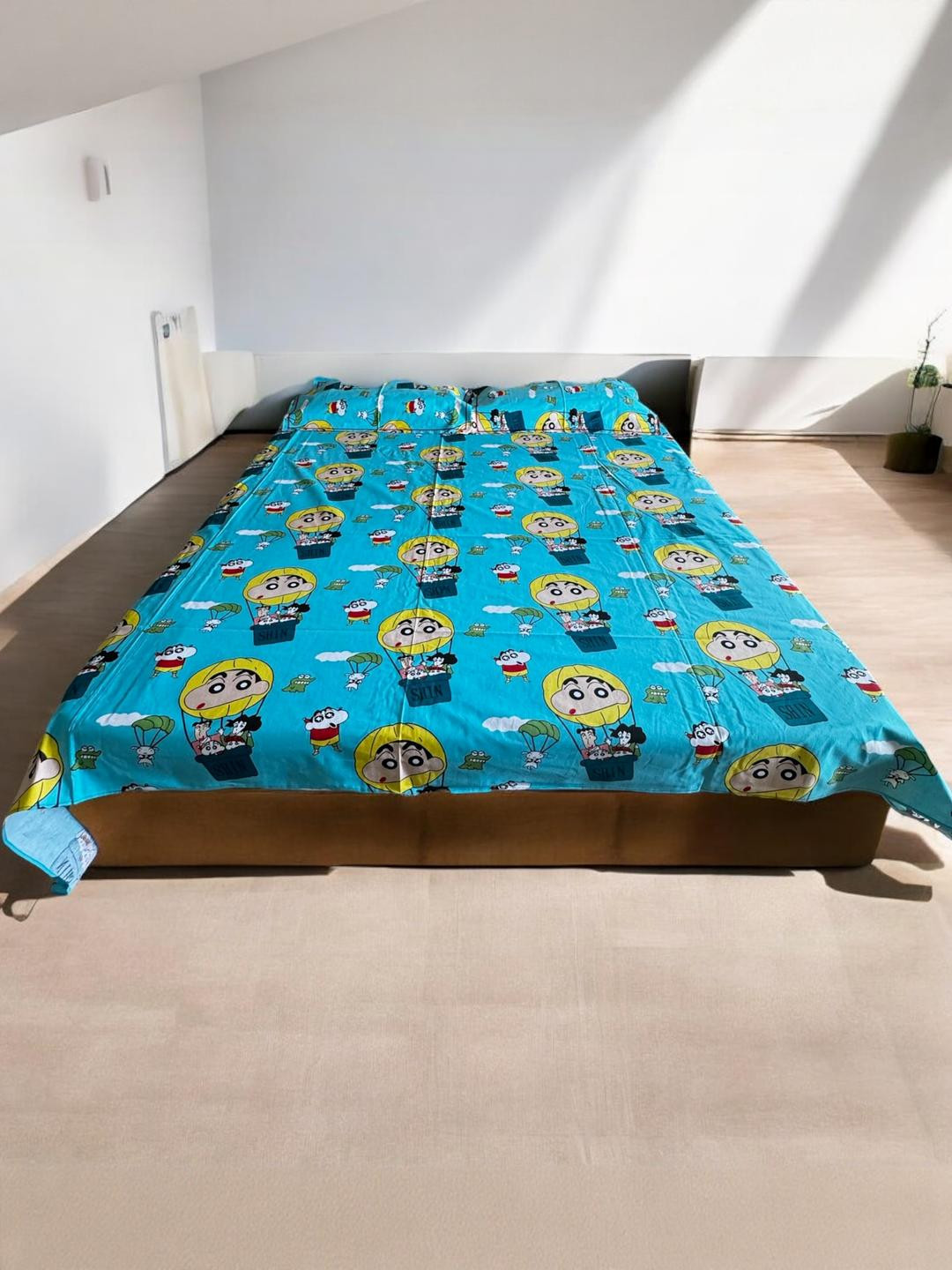 Wee Hours Blue & Multicoloured Conversational Queen Bedsheet with 2 Pillow Covers