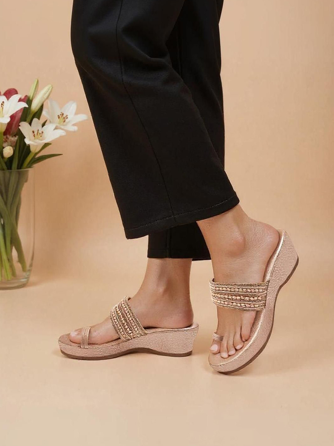 Kneetoes Women Rose-Gold Beaded Wedge One-Toe Sandals