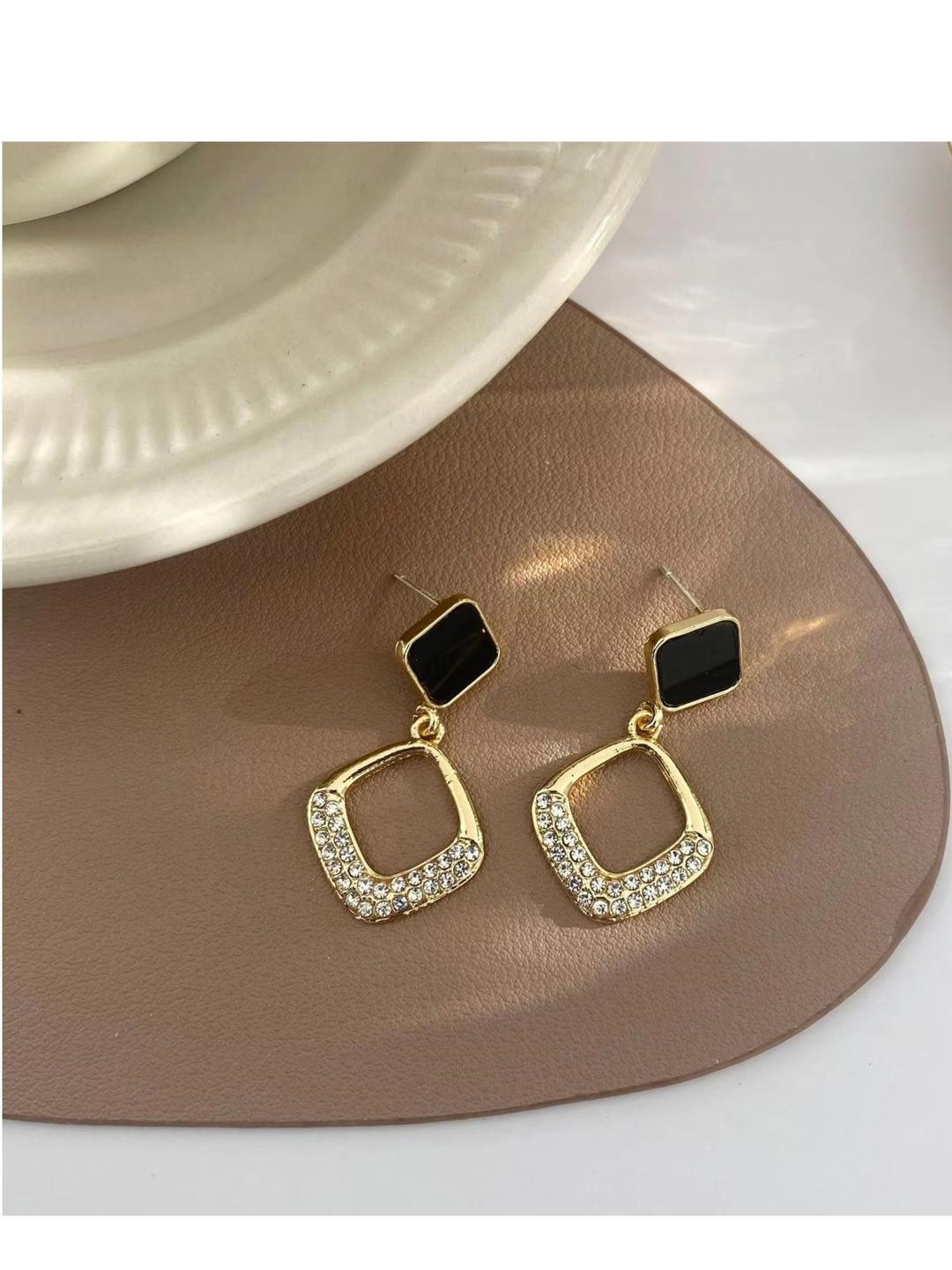 Tiso Contemporary Stone Drop Earrings