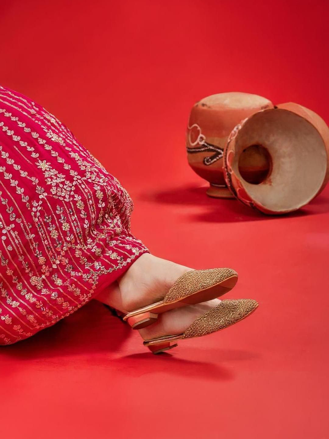 Kneetoes Women Gemglow Gold Embellished Mule Sandals