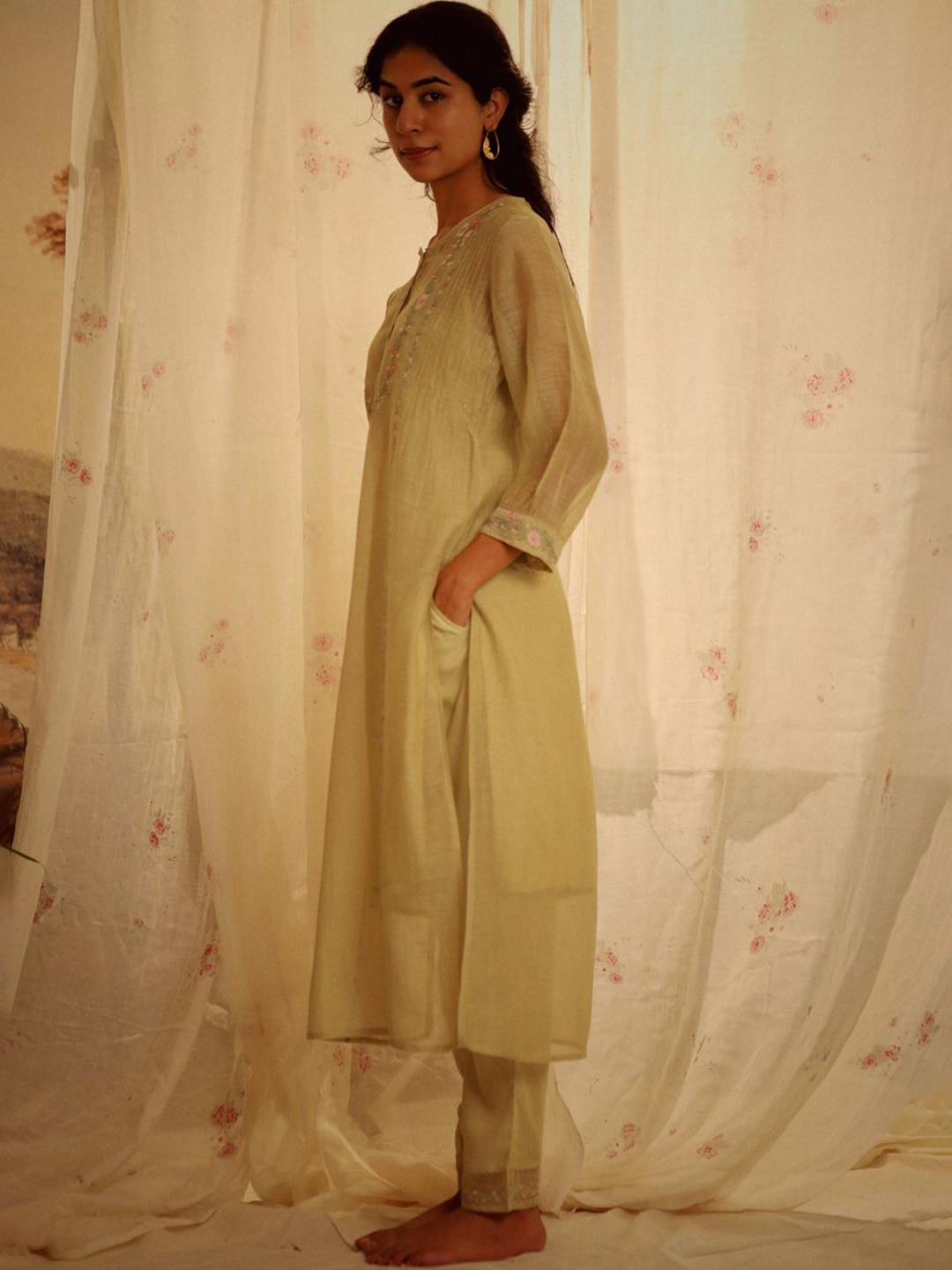 TATWA DESIGNS Women Ethnic Motifs Embroidered Kurta with Trousers & Camisole