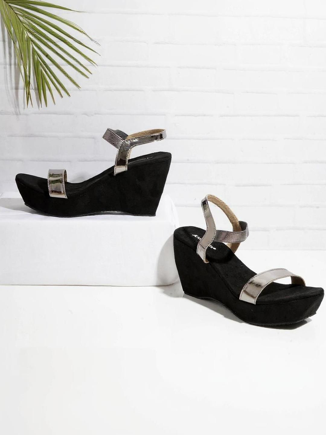 Kneetoes Women Black Metallic Wedge Open-Toe Sandals