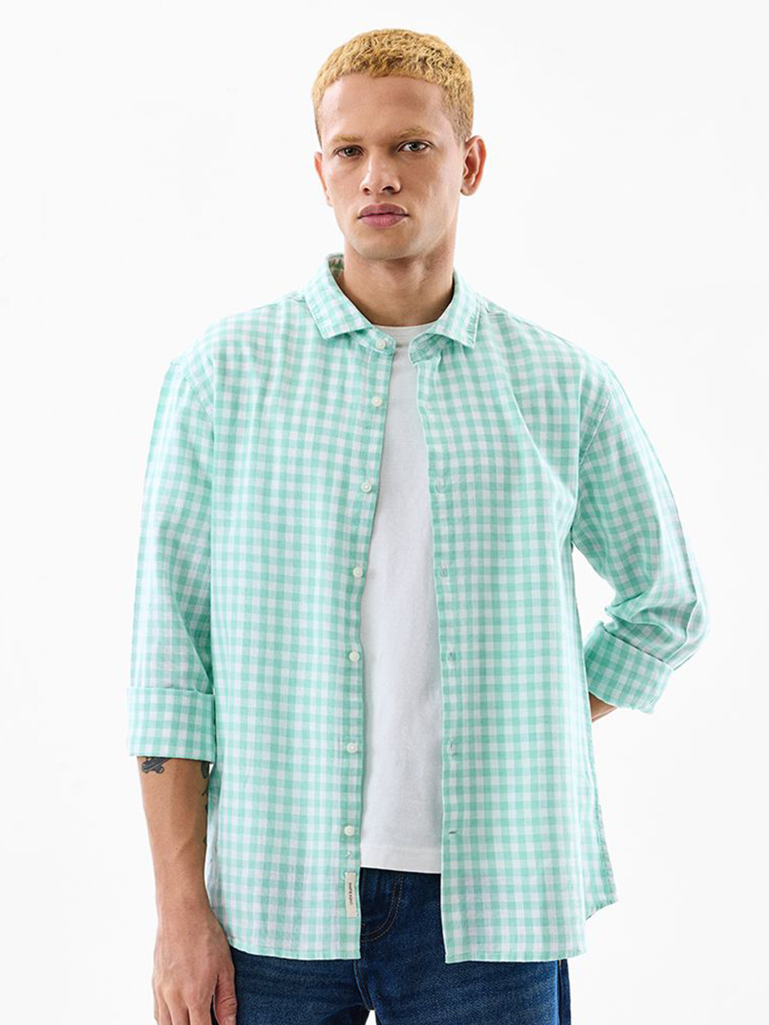 Snitch Men Relaxed Fit Gingham Checked Spread Collar Casual Shirt