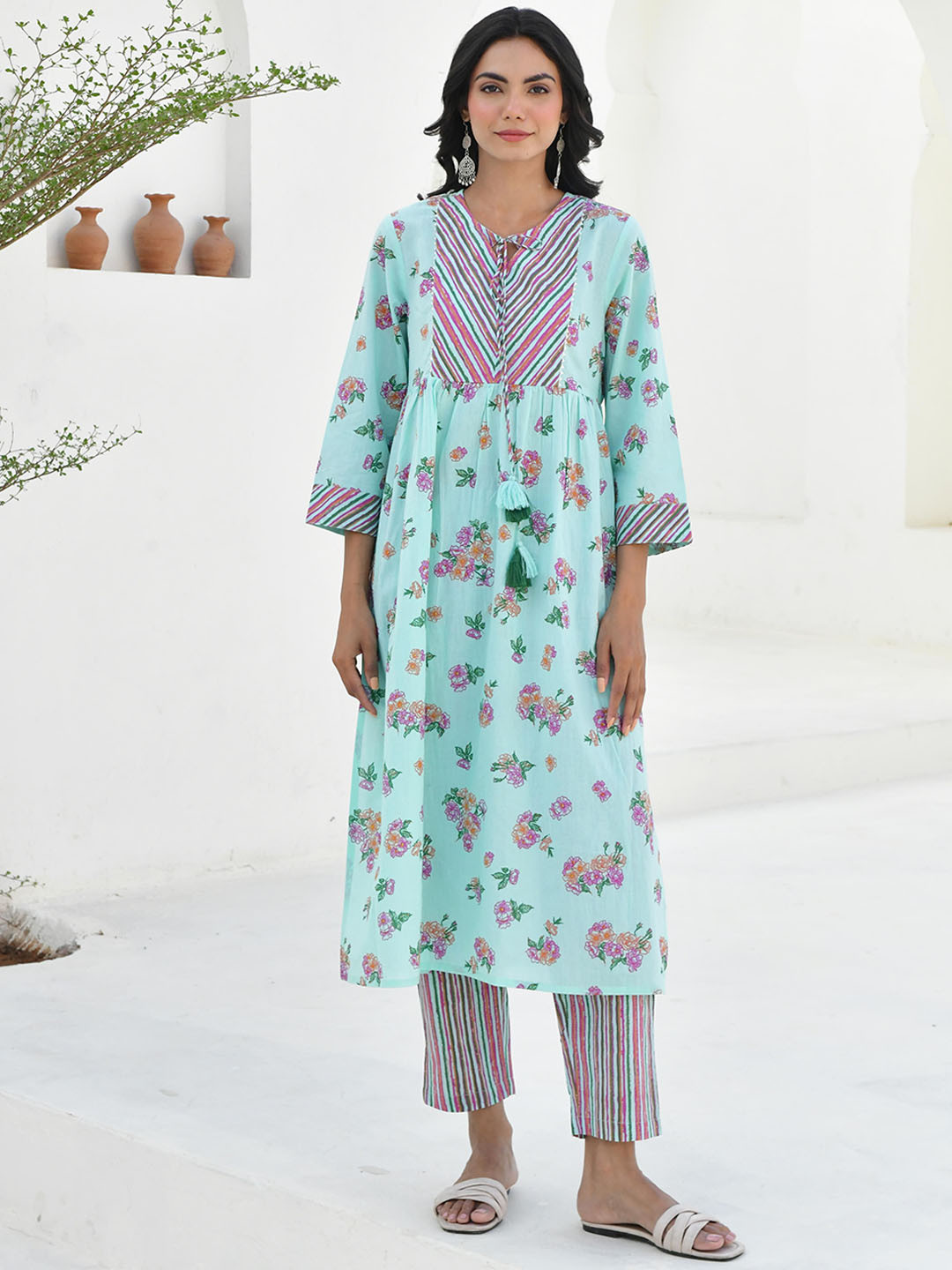 SHILPI HANDICRAFTS Women Blue Pink Hand Block Printed Cotton Kurta with Pant Set