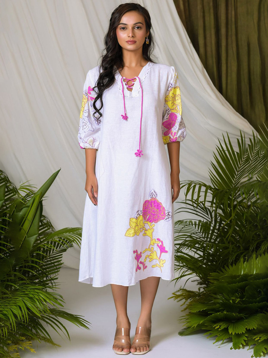 THE HOUSE OF HEMP Women Tie-Up Neck  Fit and Flare Dress
