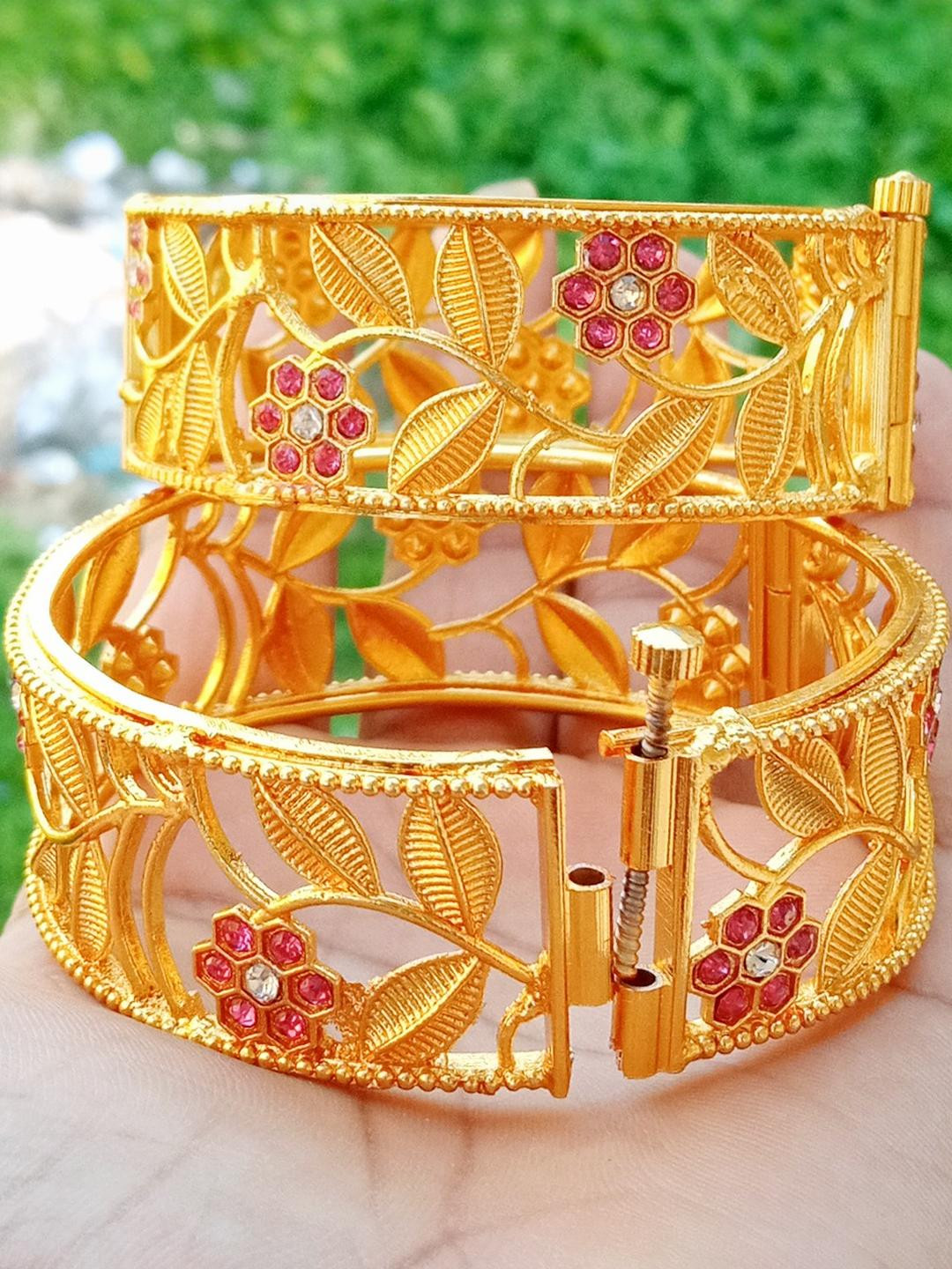 Balaji Gold Women Pack of 2 Floral Stone Studded Gold-Plated Screw Copper Bangle