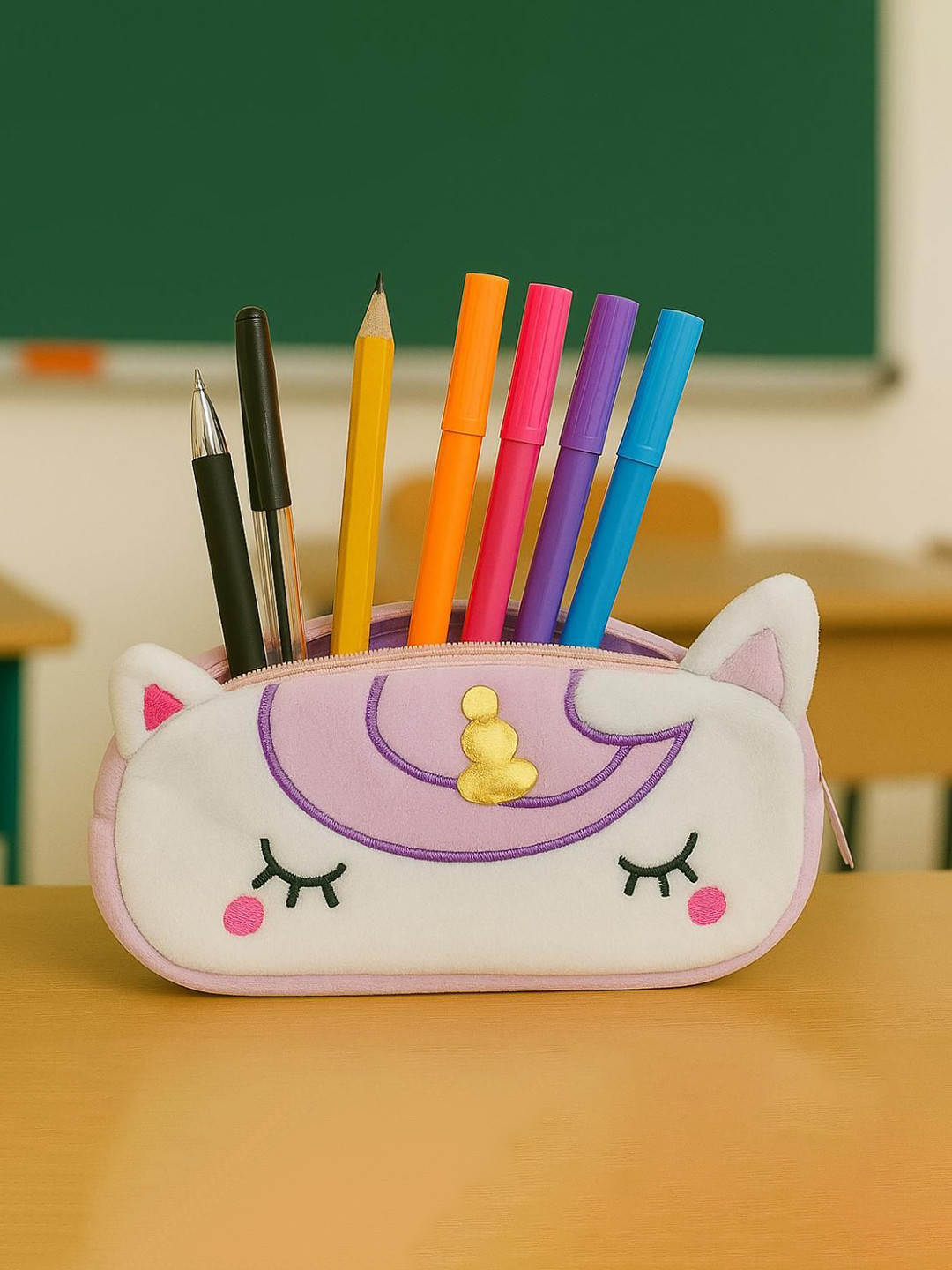 Awestuffs Compact Unicorn Pouch
