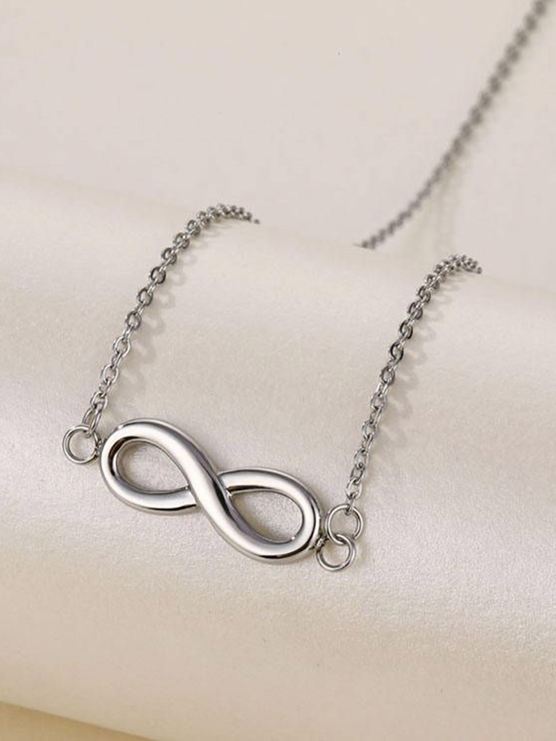 Lovemi Movements Stainless Steel Infinity Loop Symbol Pendant Chain