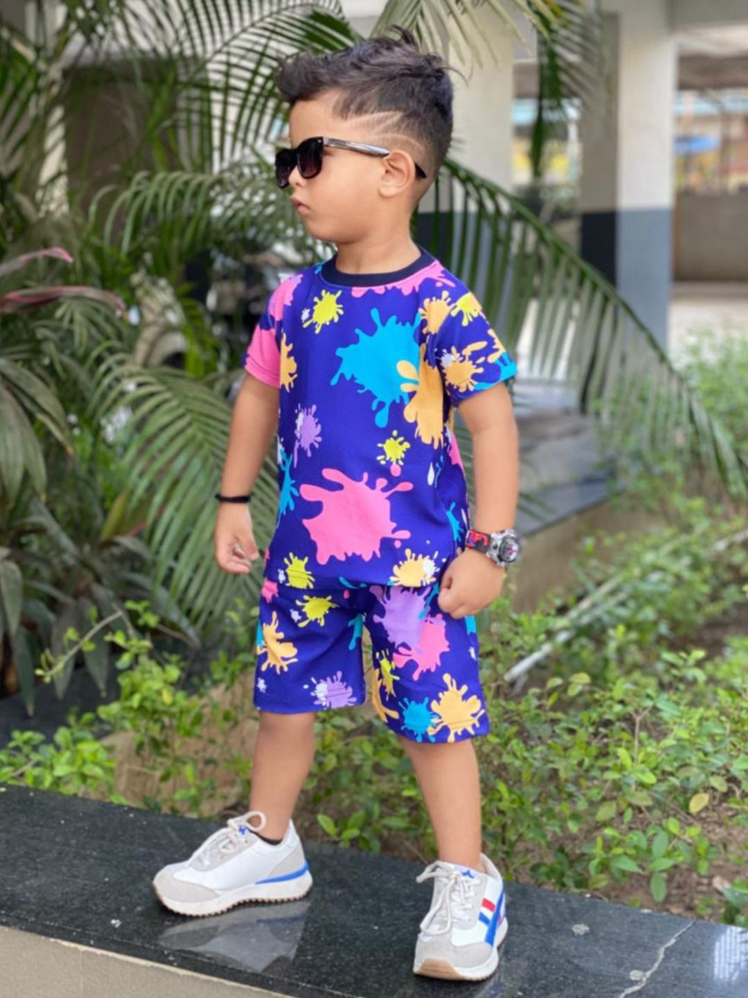 Sagar Impex Kids Printed T-shirt with Shorts