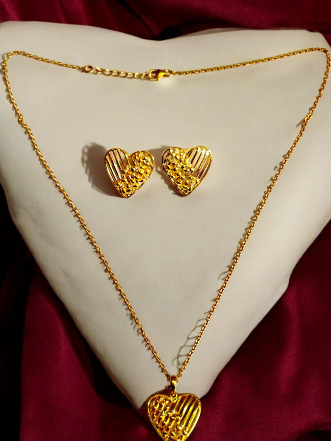 SilverAura 925 Sterling Silver Gold-Plated Heart Shaped Chain Jewelry Set