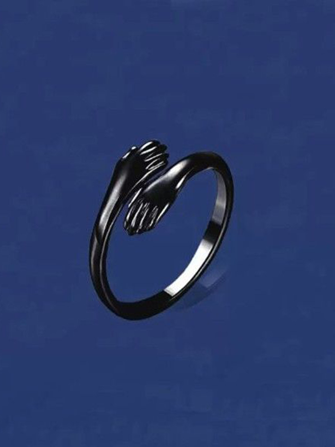 Ringzinnie Hug Shape Finger Ring