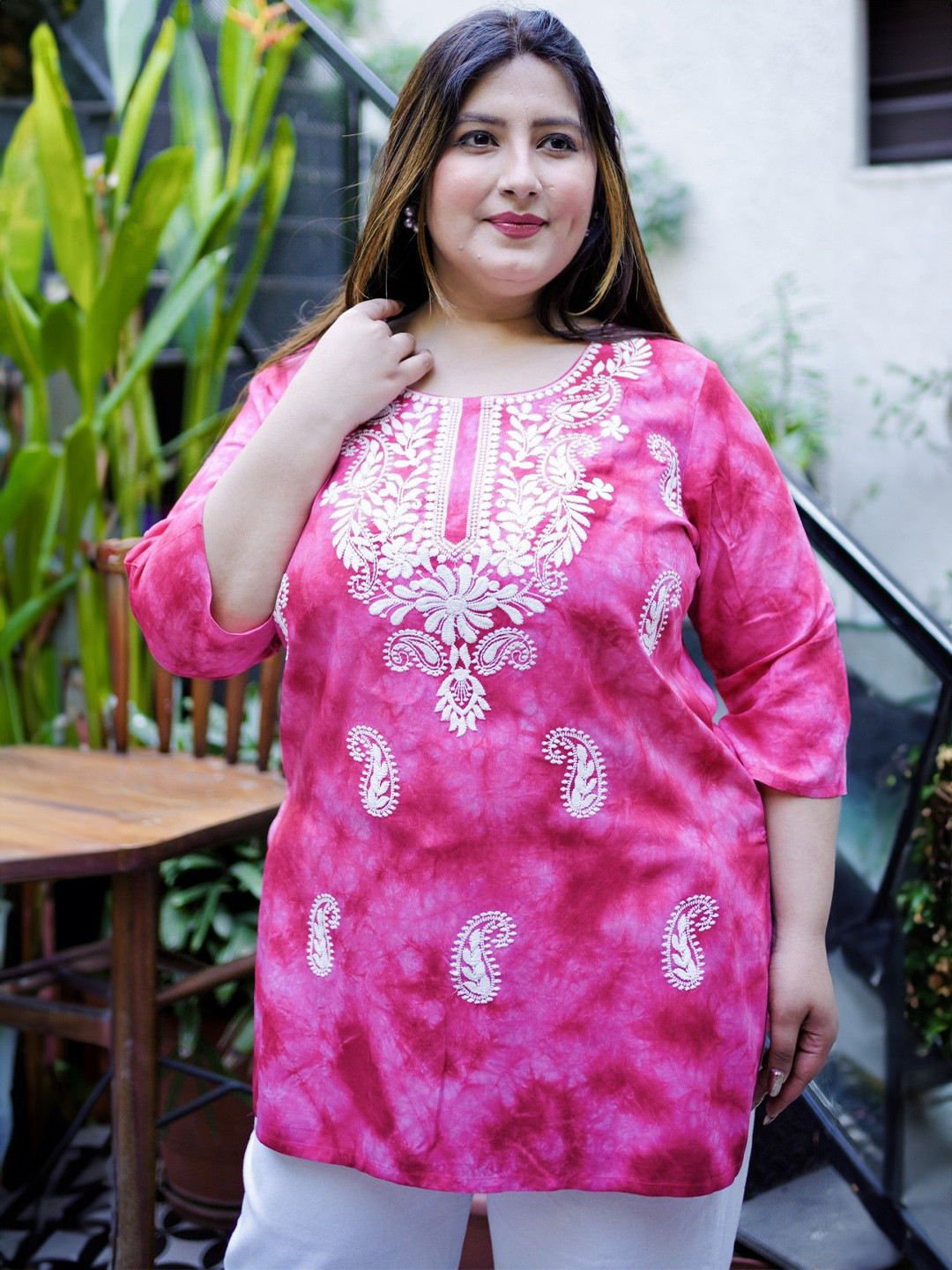 Lee Moda Plus Size Marble Tie & Dye Chikankari Straight Kurti