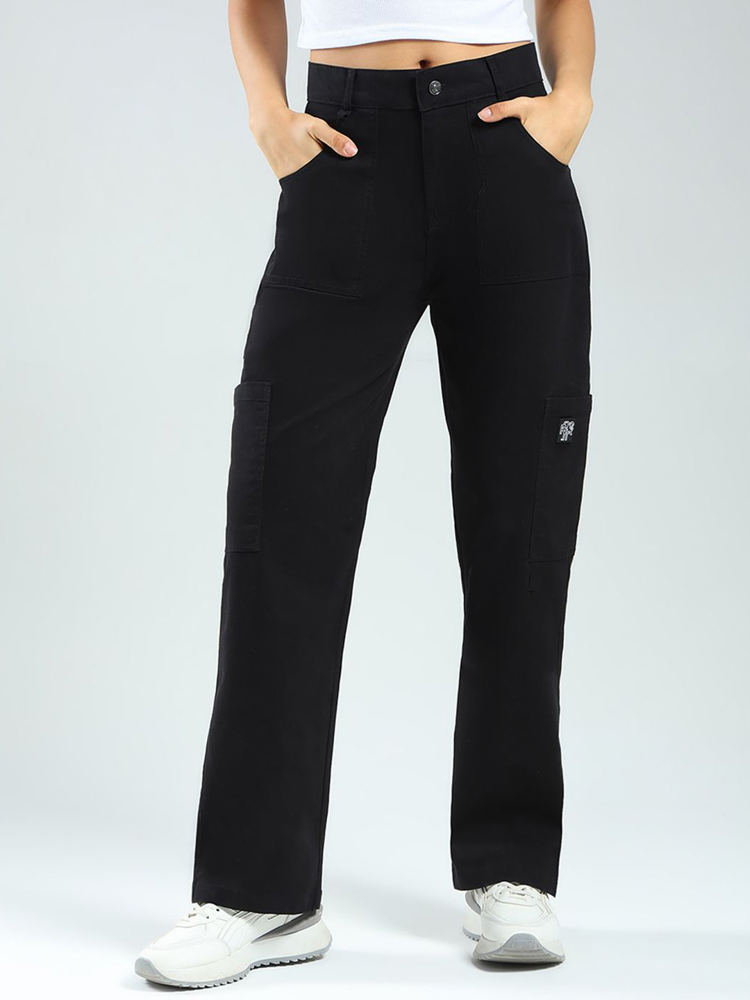 rock.it Women Solid Regular Fit Mid-Rise Flat-Front Cargos Trousers