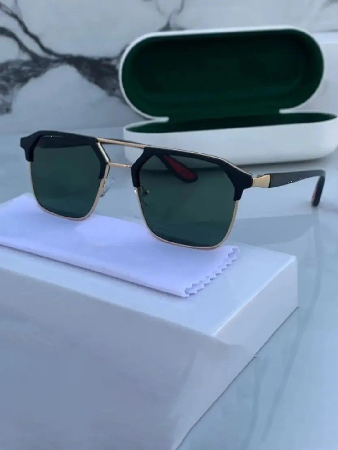 SPADEACES Men Green Lens & Black Square Sunglasses  SP Boss Green_03