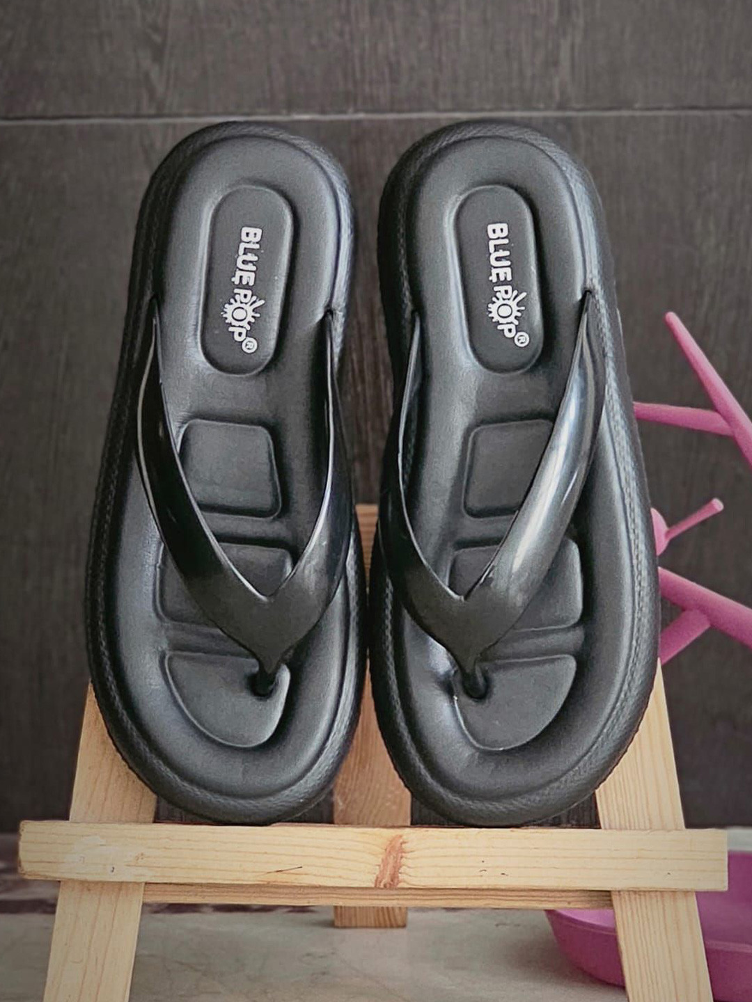 blue pop Women Rubber Thong Flip-Flops