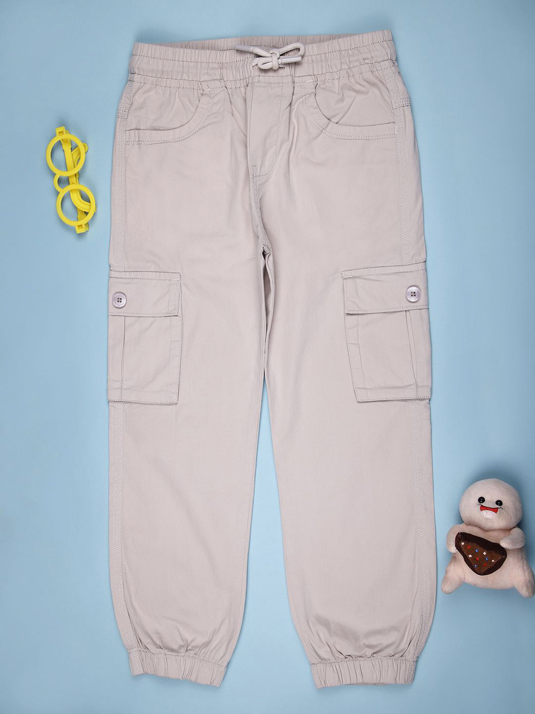 V-Mart Boys Mid-Rise Joggers rousers