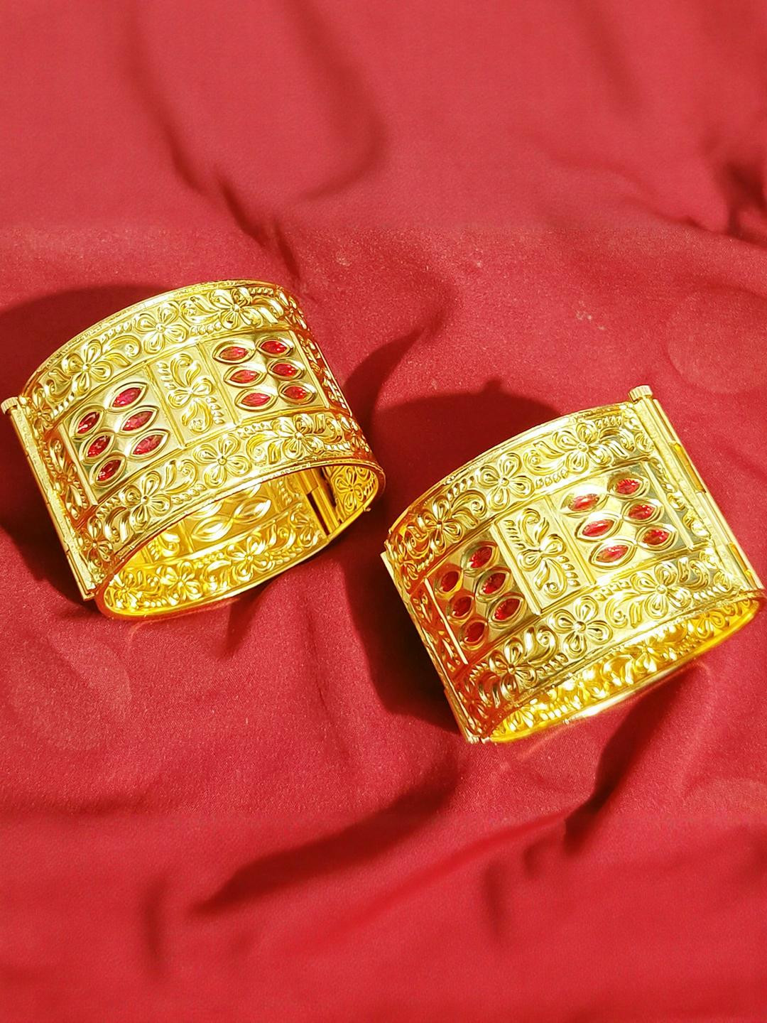 Balaji Gold Women Set of 2 Gold Assamese Traditional Bangle