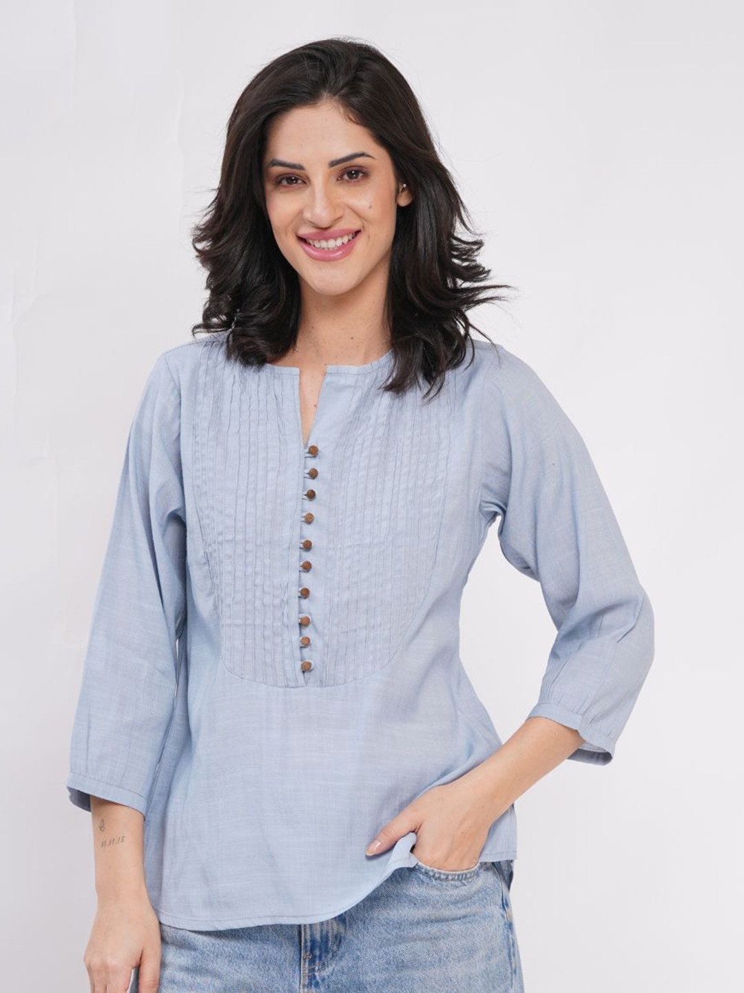 Minimul Mandarin Collar Raah Pintuck Linen Top