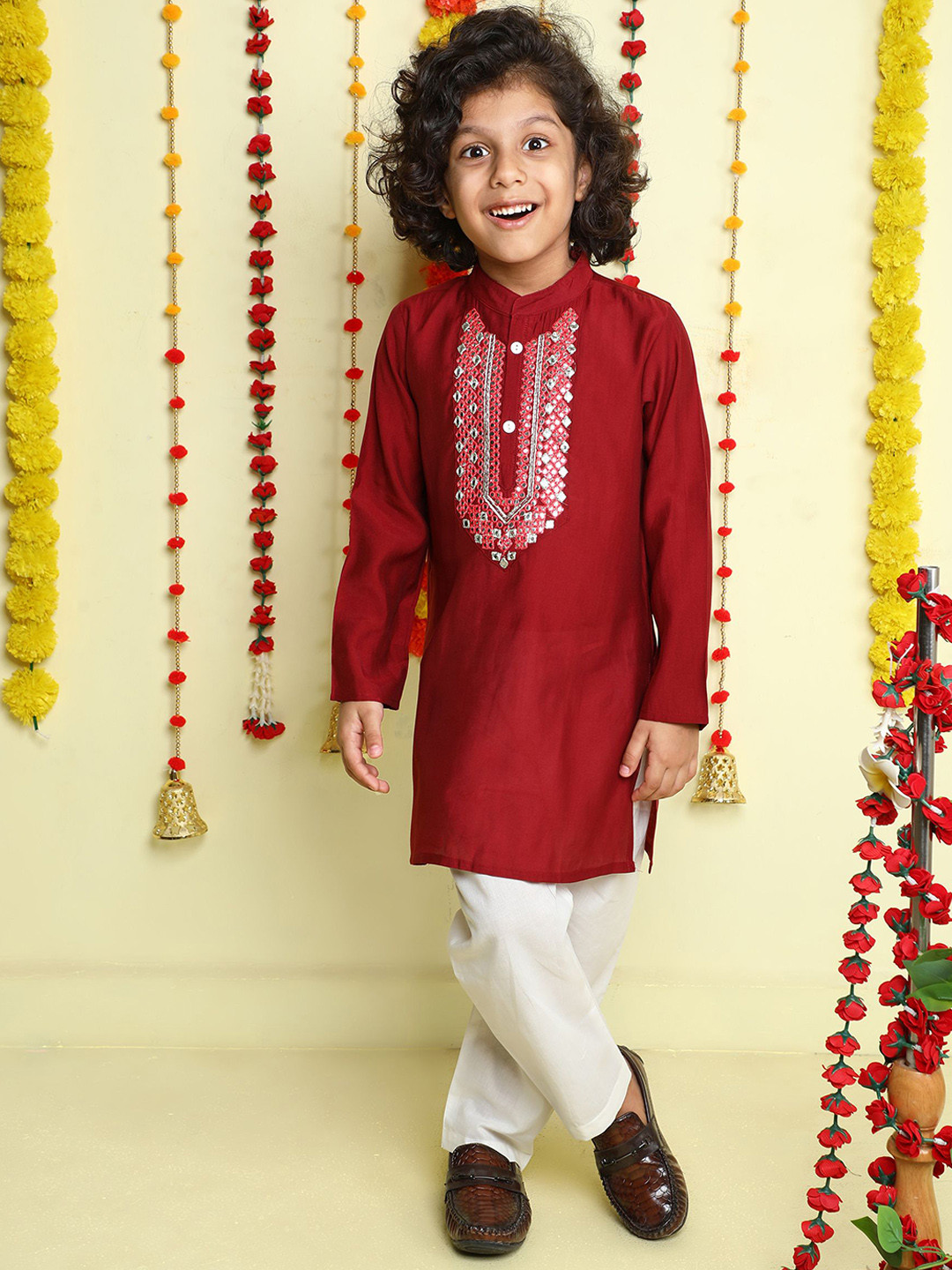 The Magic Wand Boys Ethnic Motifs Embroidered Kurta with Pyjama