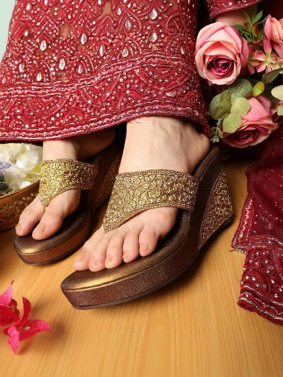 Kneetoes Women Embellished Bronze Wedge Heel Sandals