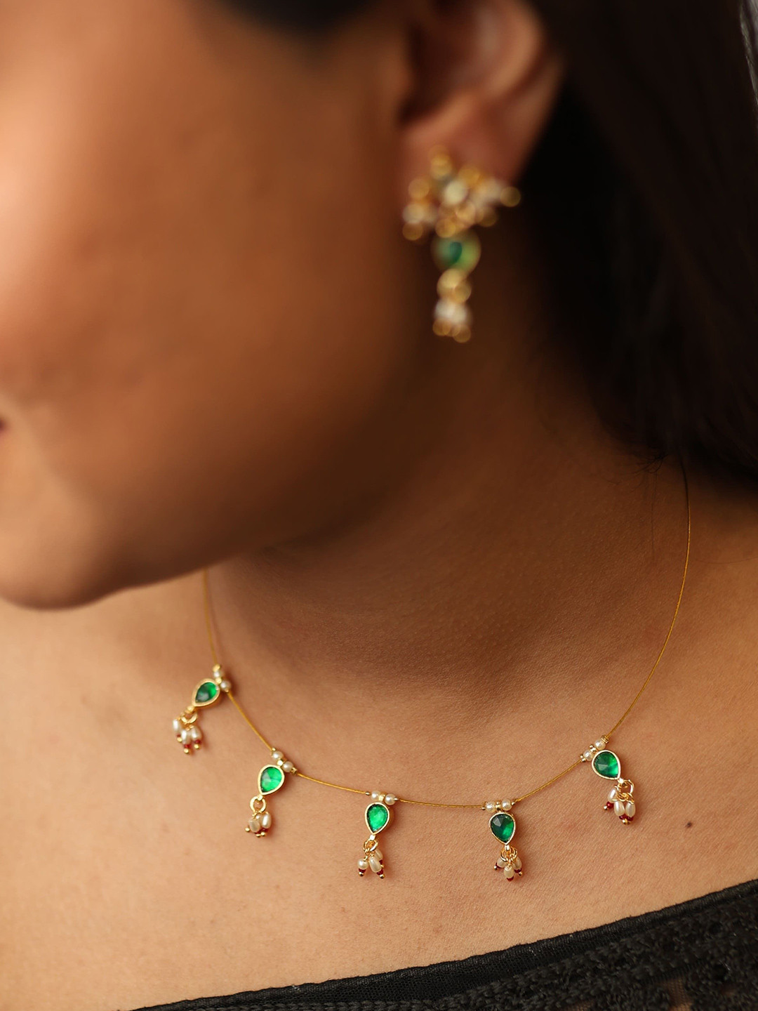 Ishil Gold-Plated Kundan Studded & Beaded Jewellery Set