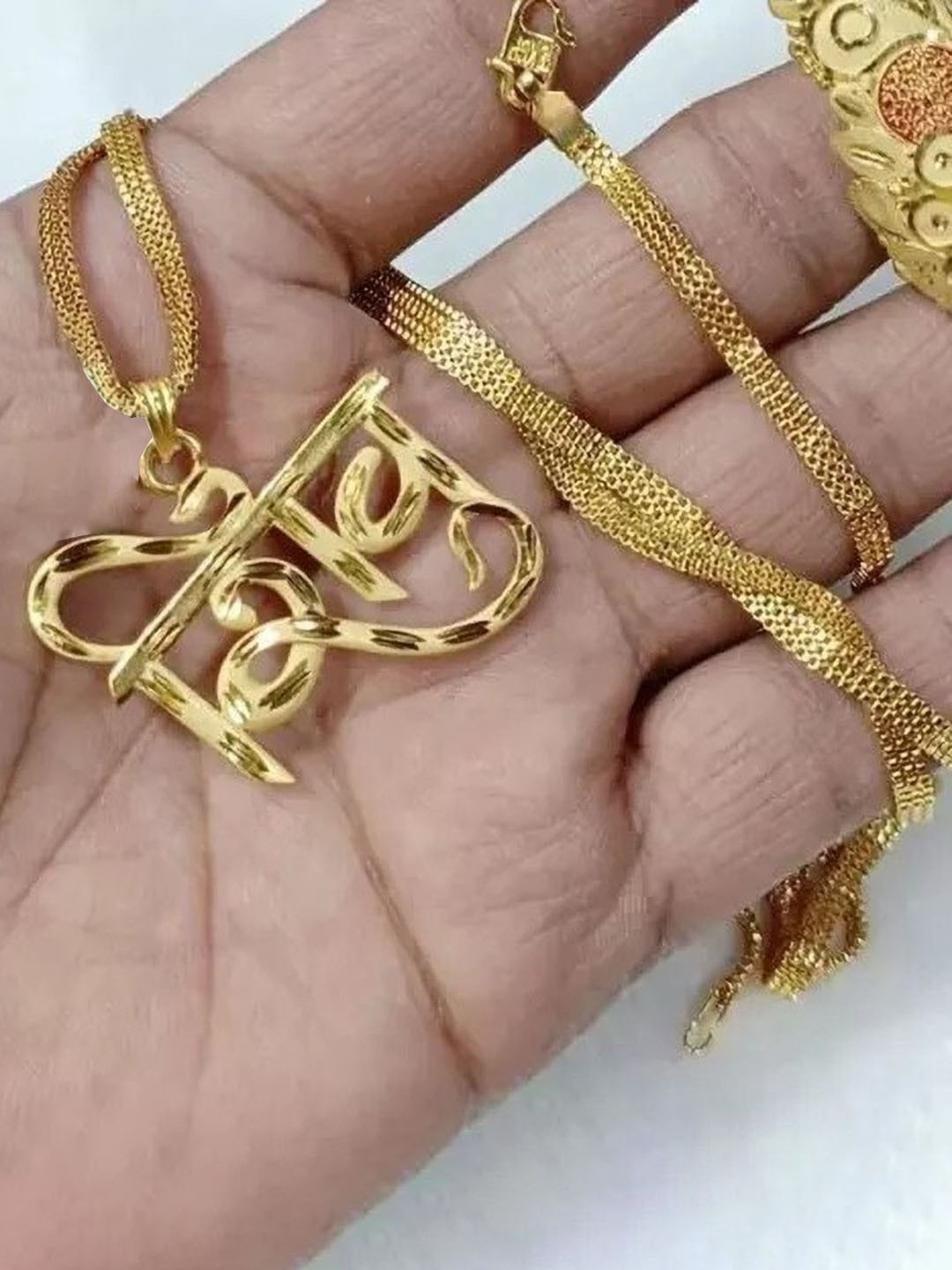 Anshenterpris Unisex Gold-Plated Shiva Goddess Pendant
