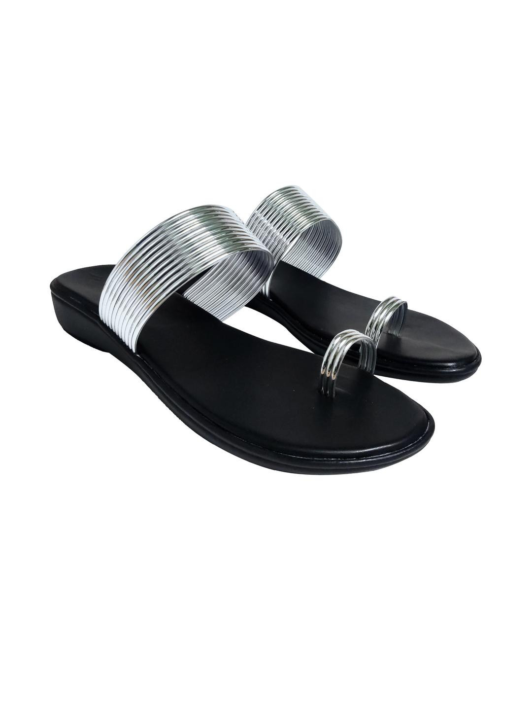 saanvishubh Women Silver Flip Flops