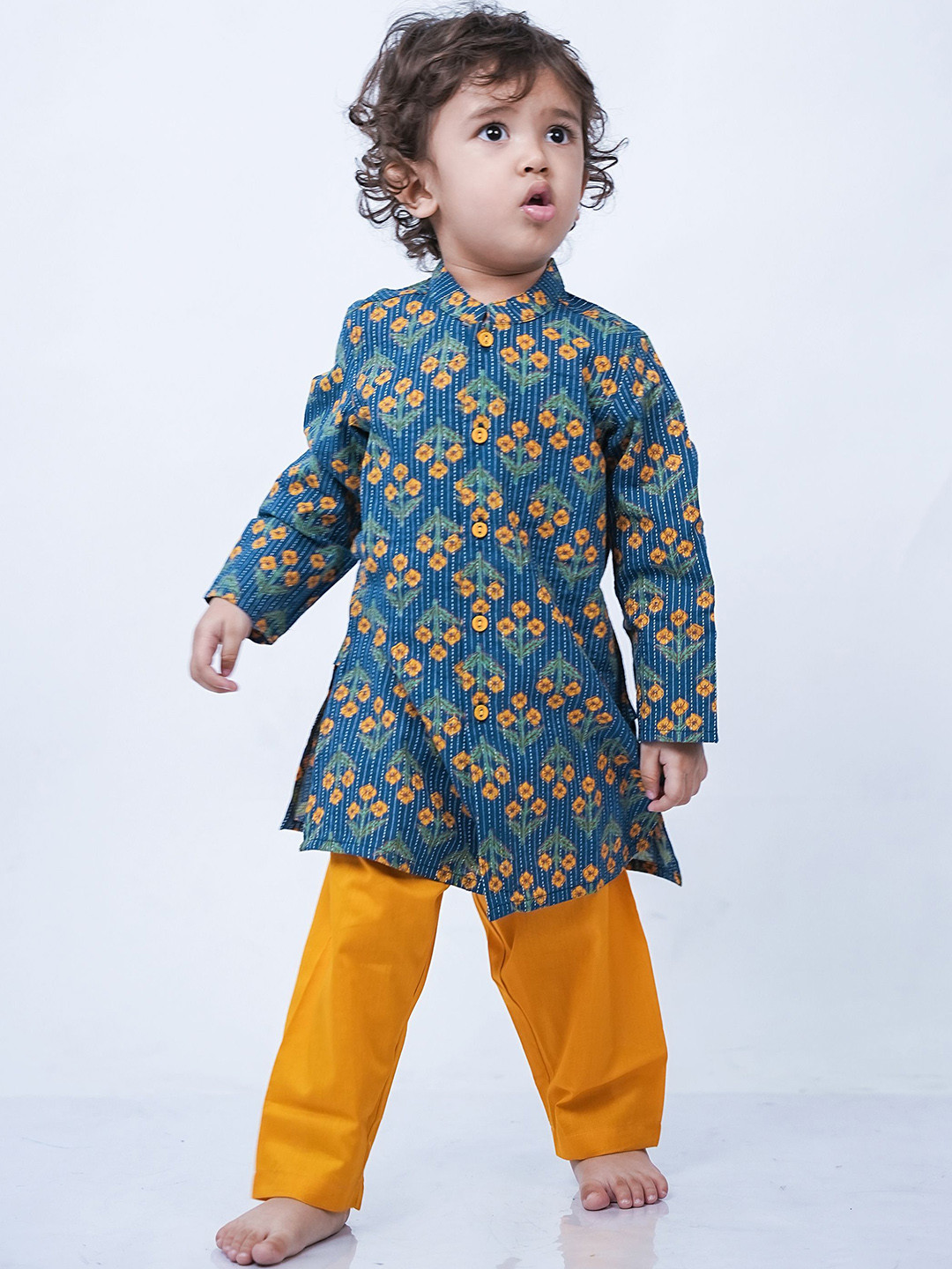 Campana Boys Floral Printed Kantha Work Mandarin Collar Pure Cotton Kurta Wth Pyjamas