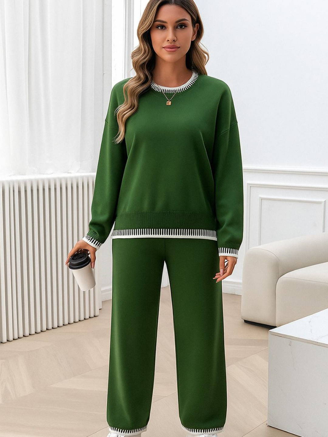 TRENBEE Susan Round Neck Sweatshirt With Trousers Co-Ords