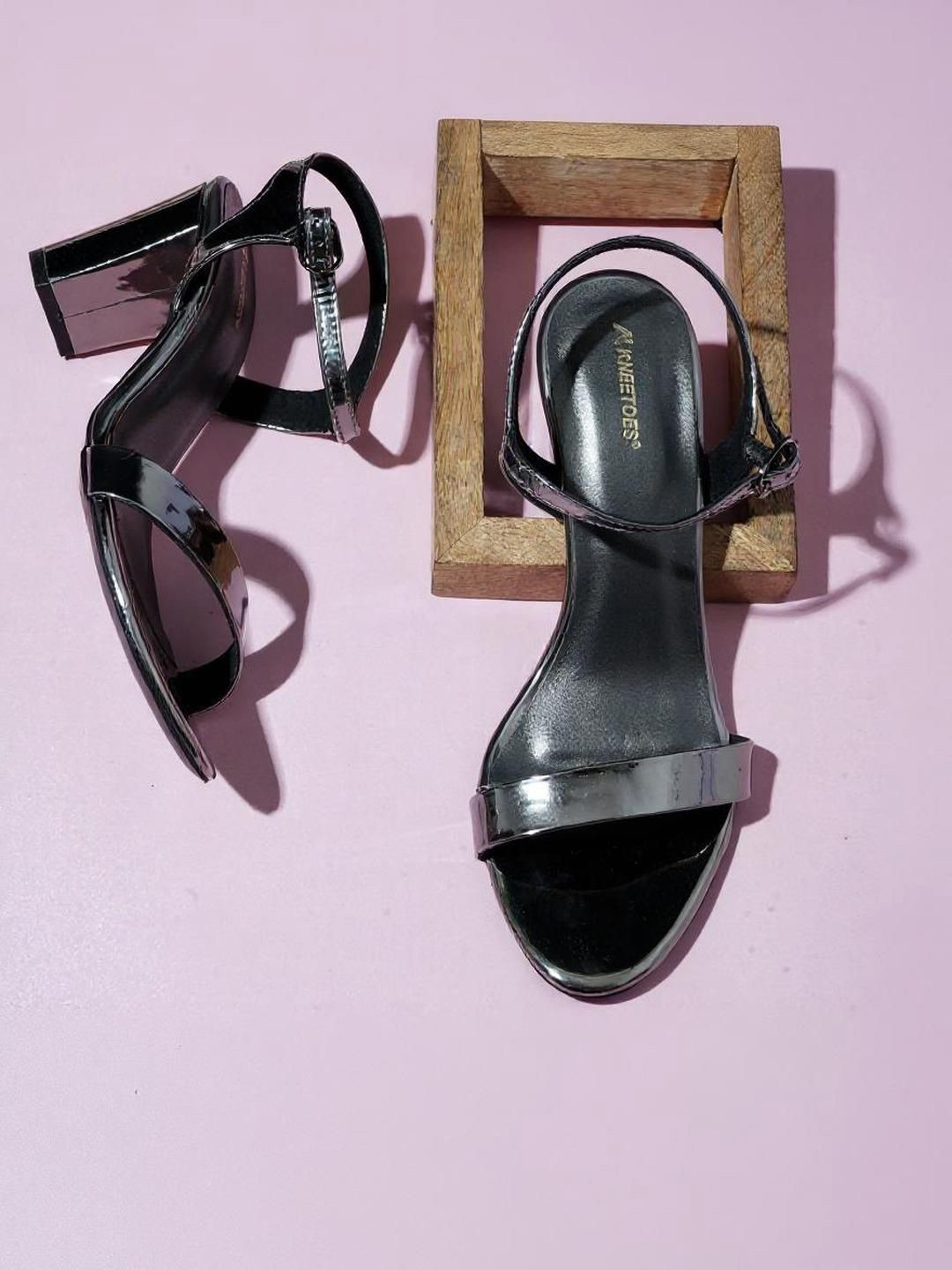 Kneetoes Women Sparkly Metallic Block Heel Sandals