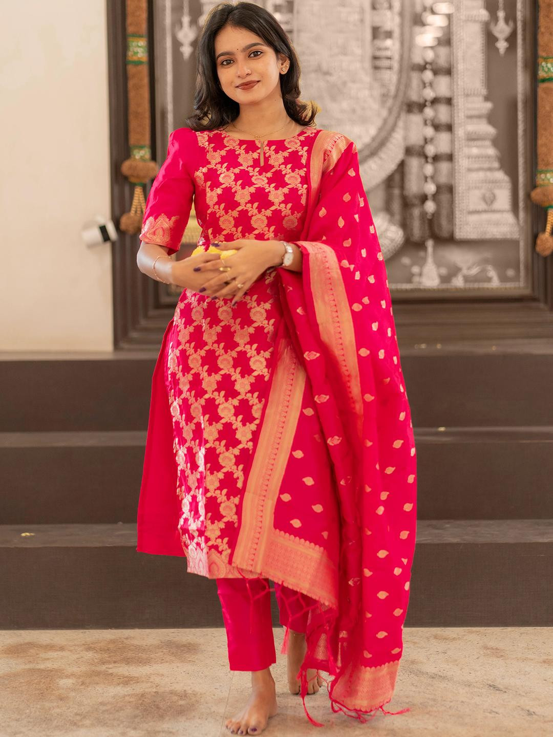 Kedar Fab Women Pink Straight Kurti Set