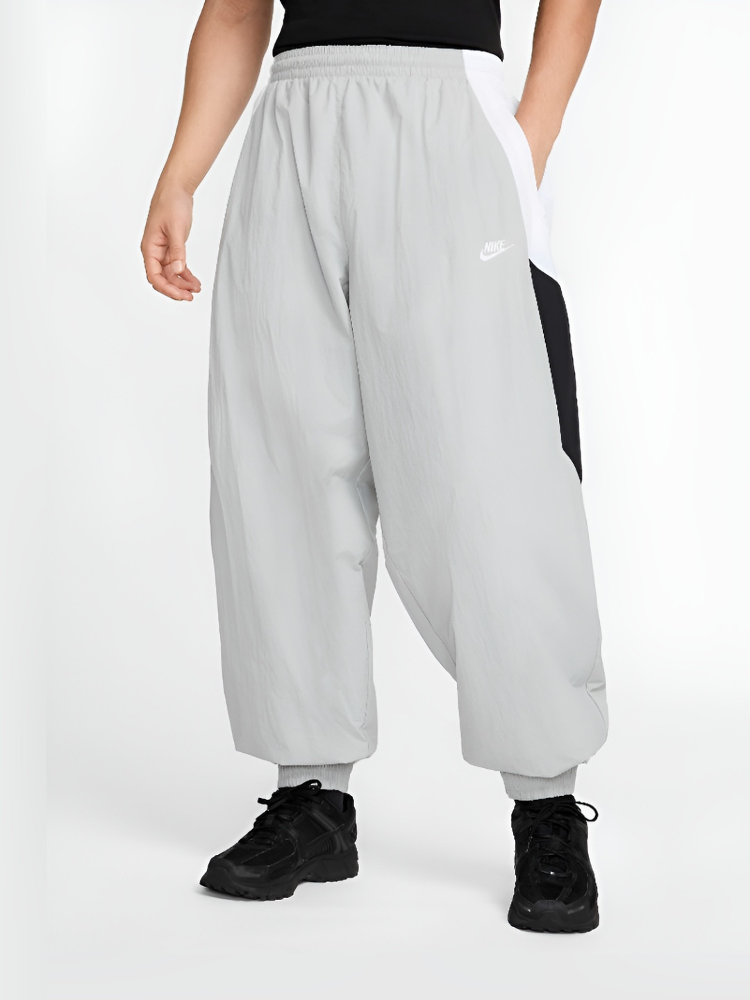 Nike Club Men's Oversized Woven Tracksuit Bottoms