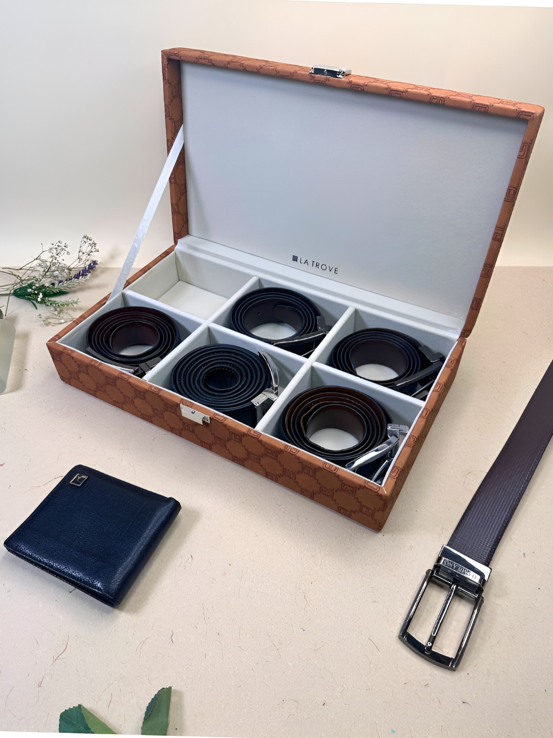 La Trove 6 Slots Tan Leather Belt Box Display Organizer Closet Box