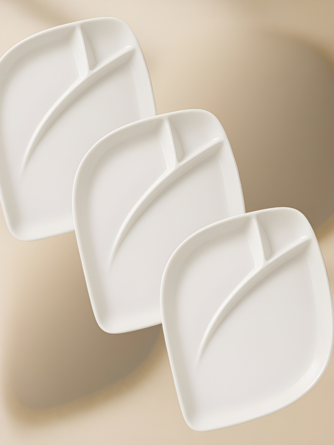 We3 White 3 Pieces Plastic Easy To Clean Plates